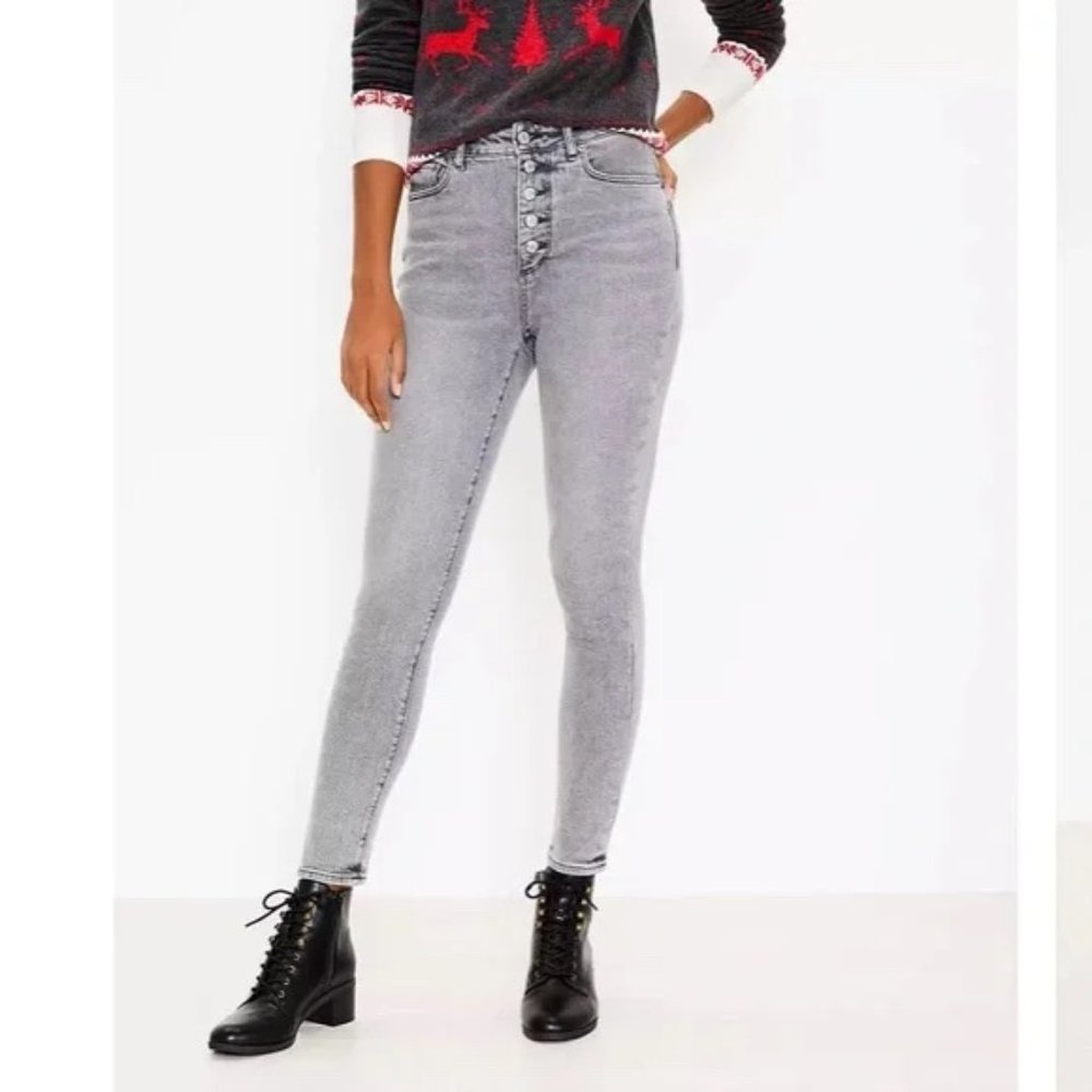 NWT LOFT BUTTON FRONT HIGH RISE SKINNY JEANS IN VINTAGE GREY WASH